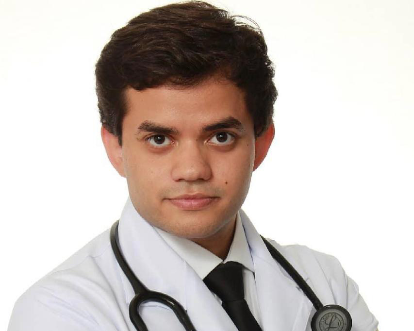 Foto do médico Dr. Nicolas Fernando Rocha