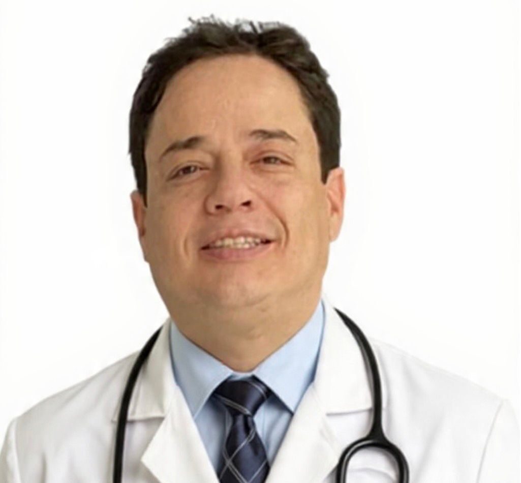 Foto do médico Dr. Leonardo Rodrigues de Oliveira